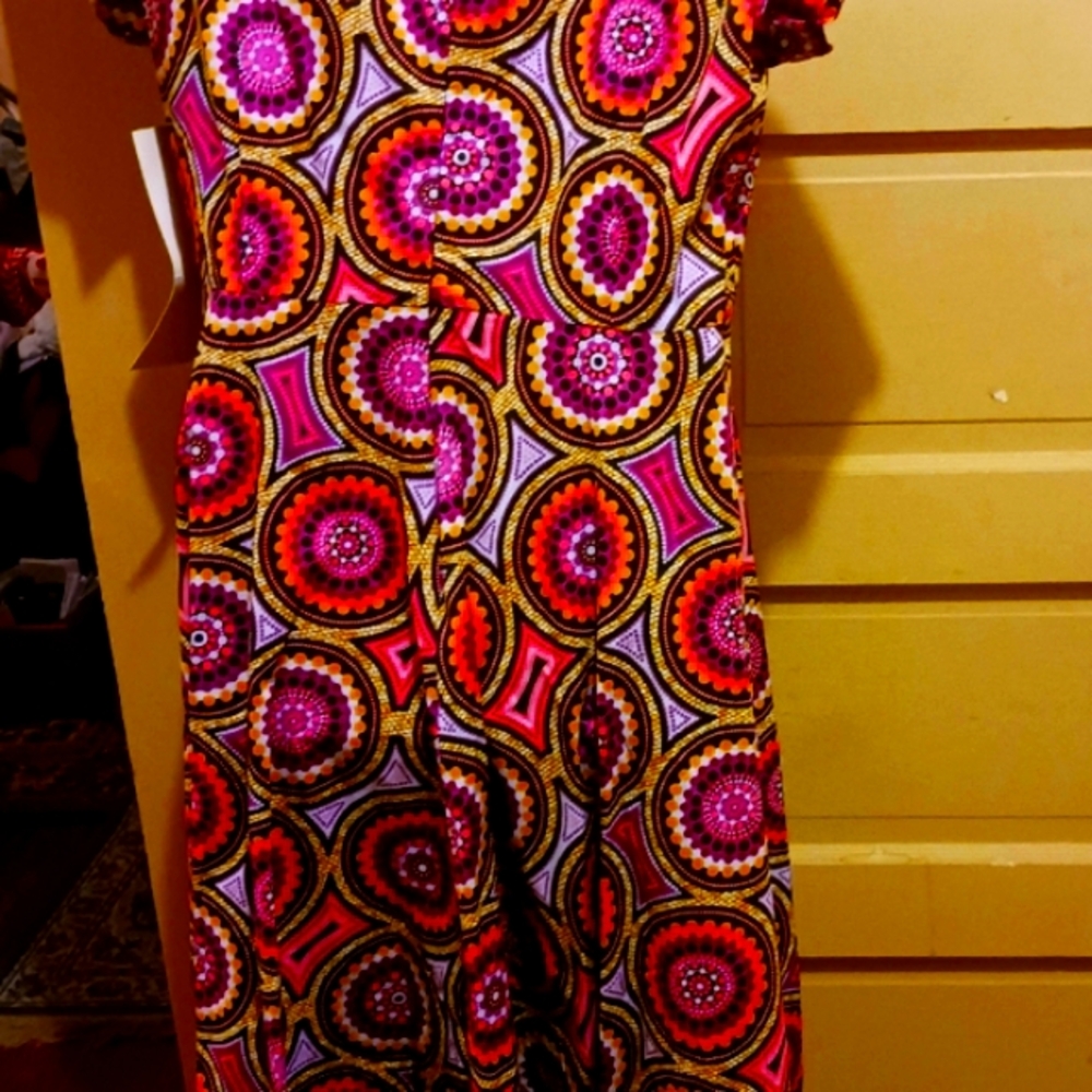 Ashro: Hi- Low Top - Picture 2 of 6